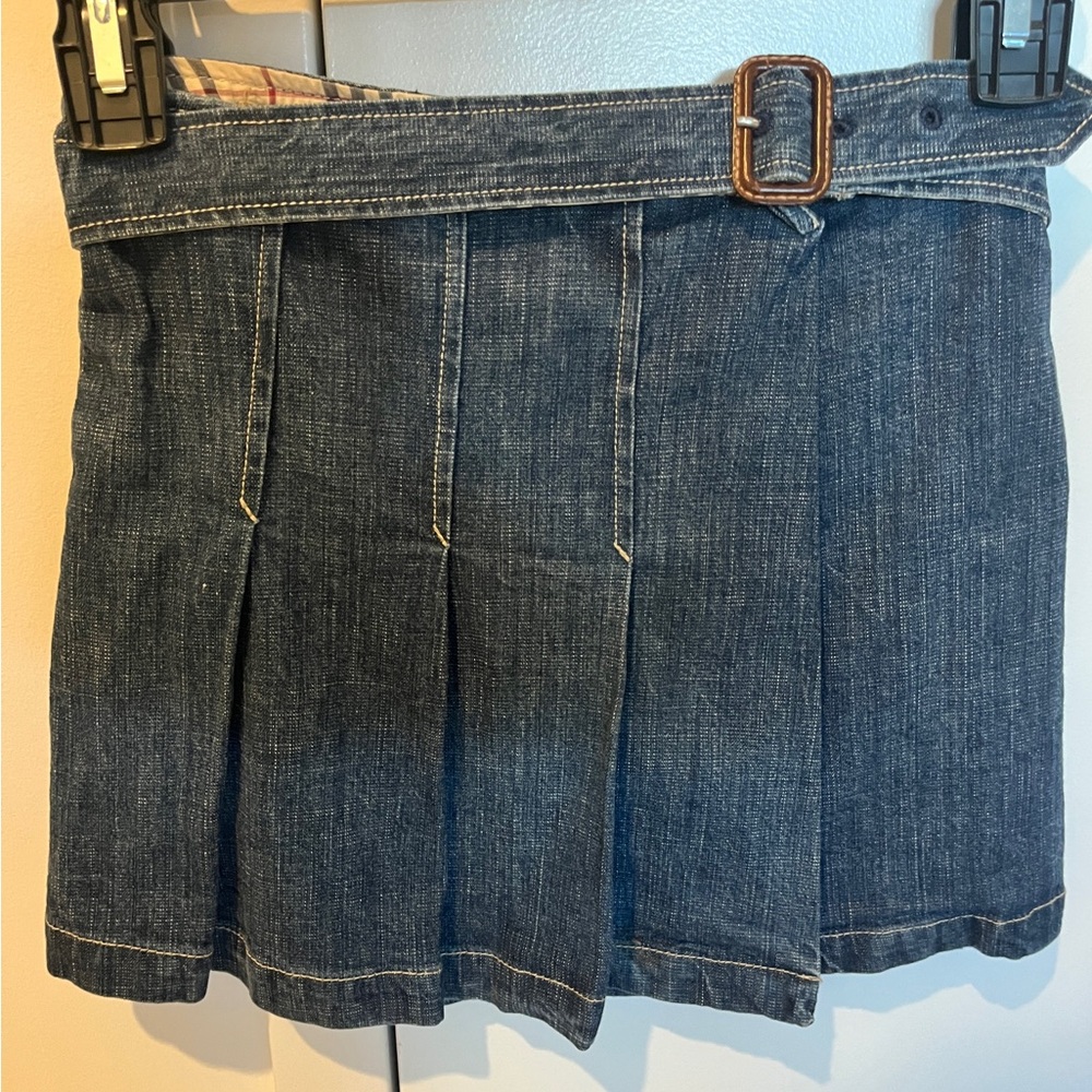 BEAUTIFUL BURBERRY GIRL’s PLEATED DENIM SKIRT